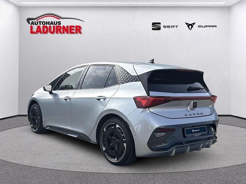 Neu Cupra Born 169 kW (231 PS) 2026 Silber Kleinwagen