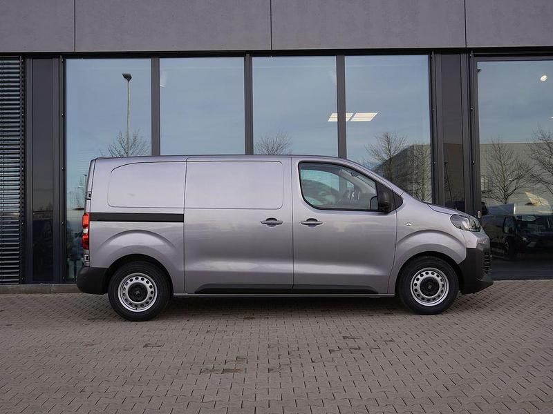 Neu Fiat Scudo 179 PS (131 kW) 2026 Silber Van