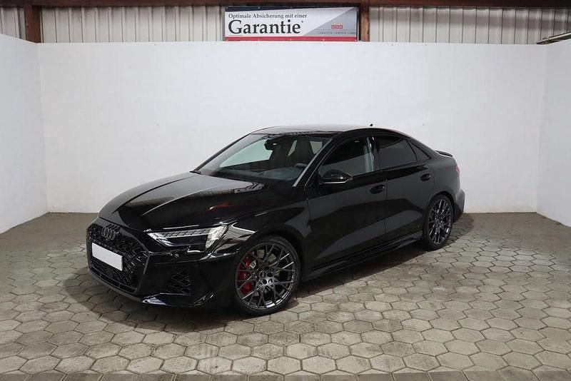 Gebraucht Audi RS3 Ambiente 400 PS (294 kW) 2025 Schwarz Limousine