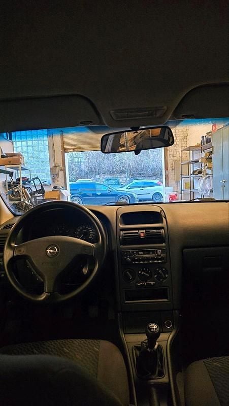 Gebraucht Opel Astra 101 PS (74 kW) 2001 Limousine