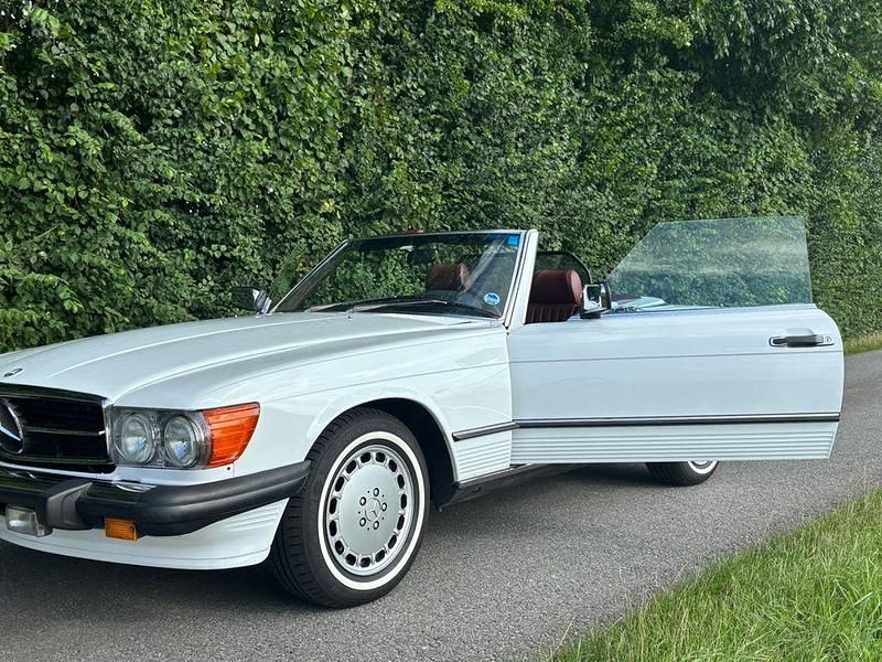 Gebraucht Mercedes 560 230 PS (169 kW) 1987 Weiß Cabrio