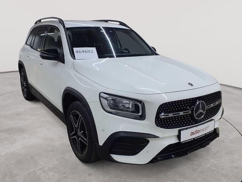 Polarweiß Gebraucht 2021 Mercedes GLB250 AMG line SUV | 29.990 € (Guter Preis) - Bild 1/4
