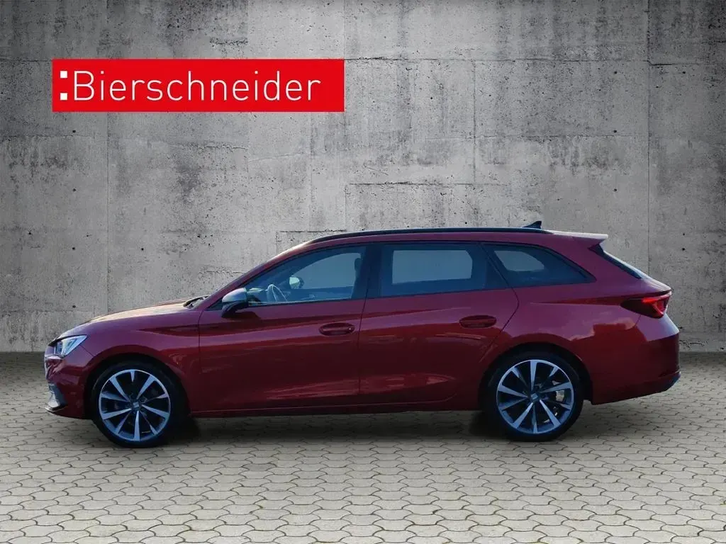Używany Seat Leon FR 190 KM (139 kW) 2022 Czerwony Kombi