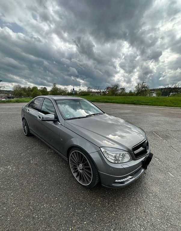 Gebraucht Mercedes C300 231 PS (169 kW) 2010 Grau Limousine