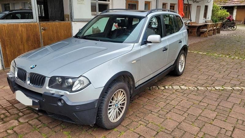 Grau Gebraucht 2005 BMW X3 SUV | 3.199 € (Fairer Preis) - Bild 1/4
