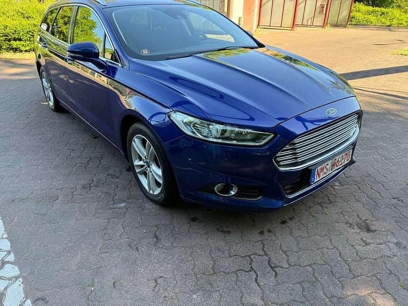 Gebraucht Ford Mondeo Titanium 150 PS (110 kW) 2017 Blau Kombi