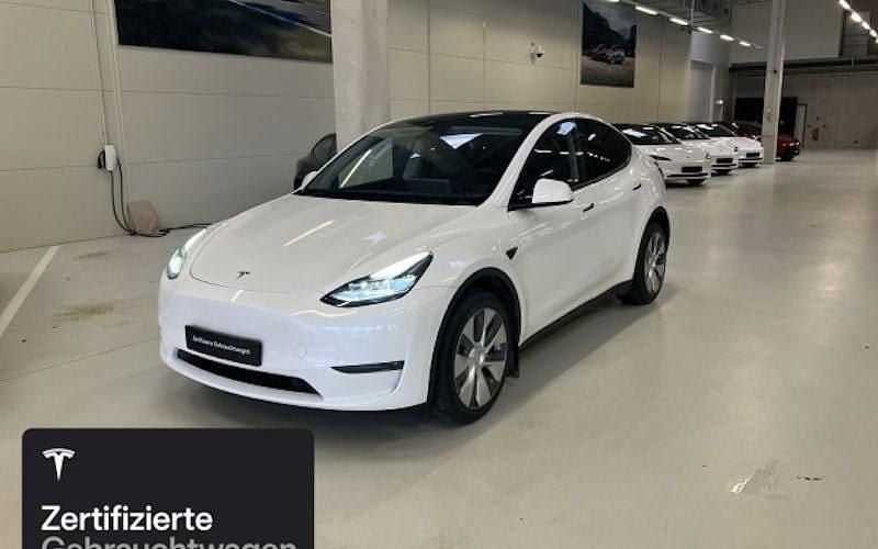 Gebraucht Tesla Model Y 273 kW (372 PS) 2023 Weiß SUV