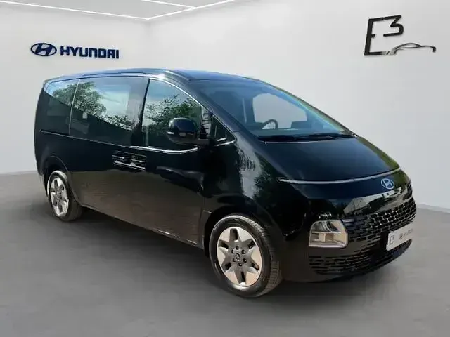 Gebraucht Hyundai Staria Trend 225 PS (165 kW) 2025 Schwarz Van / Kleinbus