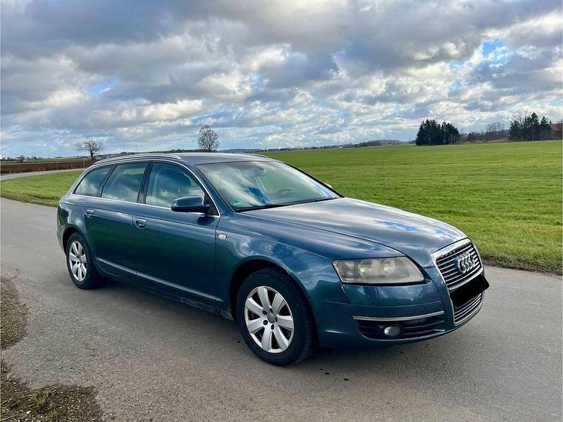 Grau Gebraucht 2005 Audi A6 Ambiente Kombi | 1.890 € (Guter Preis) - Bild 1/4