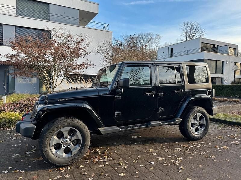 Gebraucht Jeep Wrangler Sahara 200 PS (147 kW) 2016 Schwarz SUV