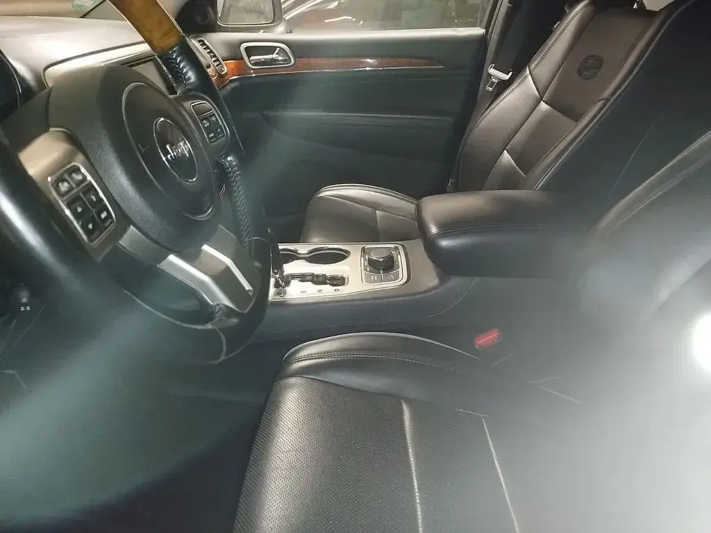 Gebraucht Jeep Grand Cherokee Overland 286 PS (210 kW) 2010 Weiß SUV