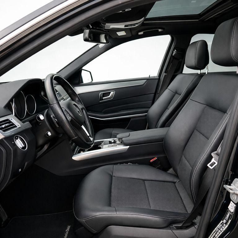 Gebraucht Mercedes E250 Avantgarde 204 PS (150 kW) 2018 Schwarz Limousine