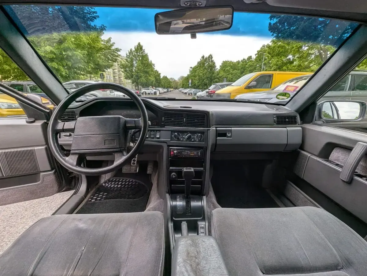 Gebraucht Volvo 760 165 PS (121 kW) 1990 Schwarz Kombi