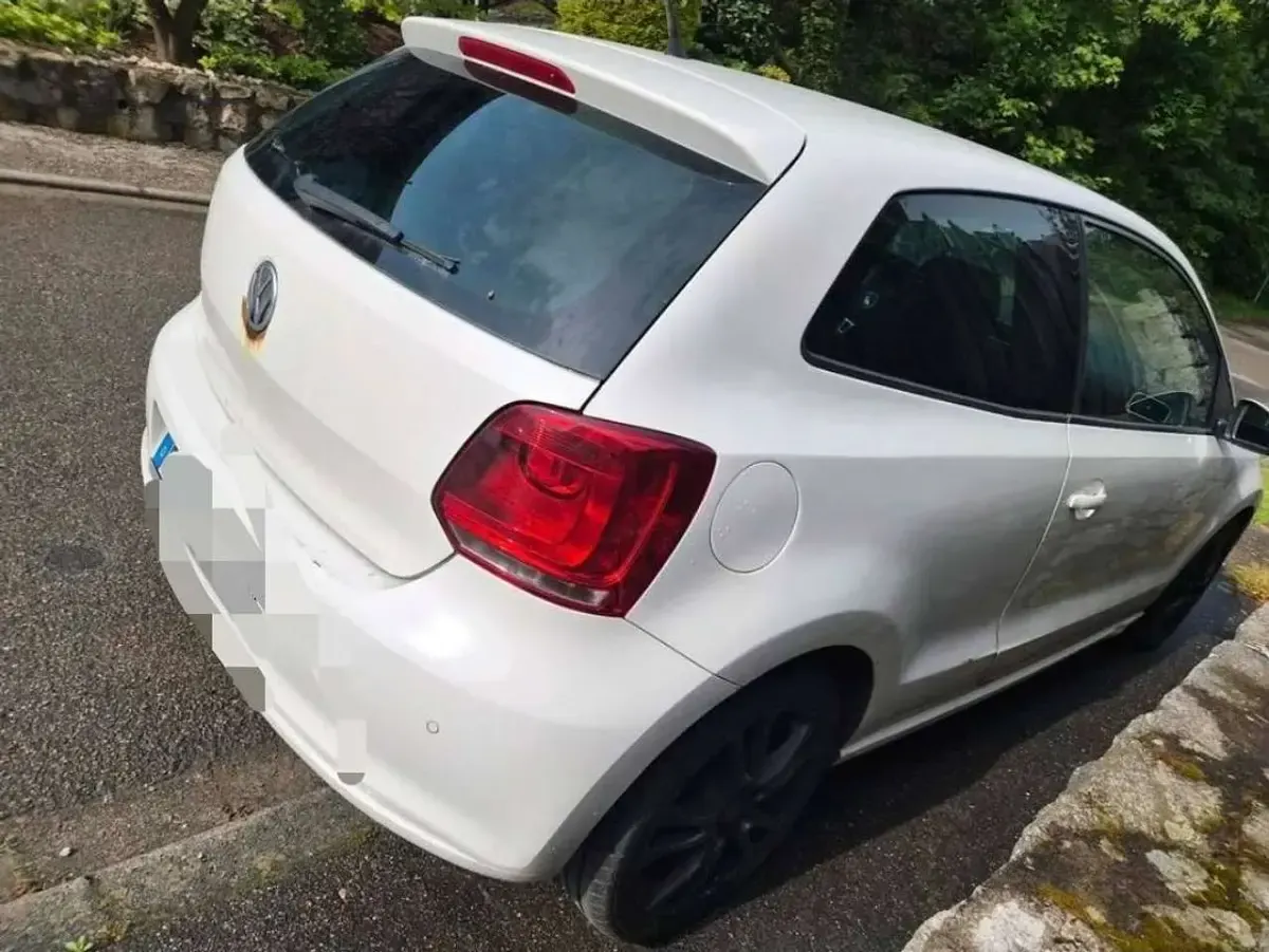 Gebraucht VW Polo Style 105 PS (77 kW) 2011 Weiß Kleinwagen
