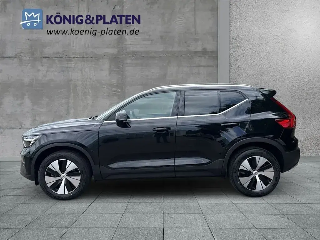Gebraucht Volvo XC40 Plus 163 PS (119 kW) 2023 Onyx black (metallic) SUV