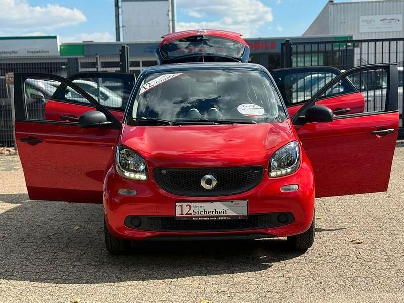 Gebraucht Smart ForFour Basis 71 PS (52 kW) 2017 Schwarz Kleinwagen