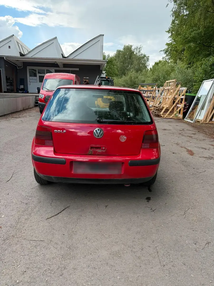 Gebraucht VW Golf IV 75 PS (55 kW) 2000 Rot Limousine