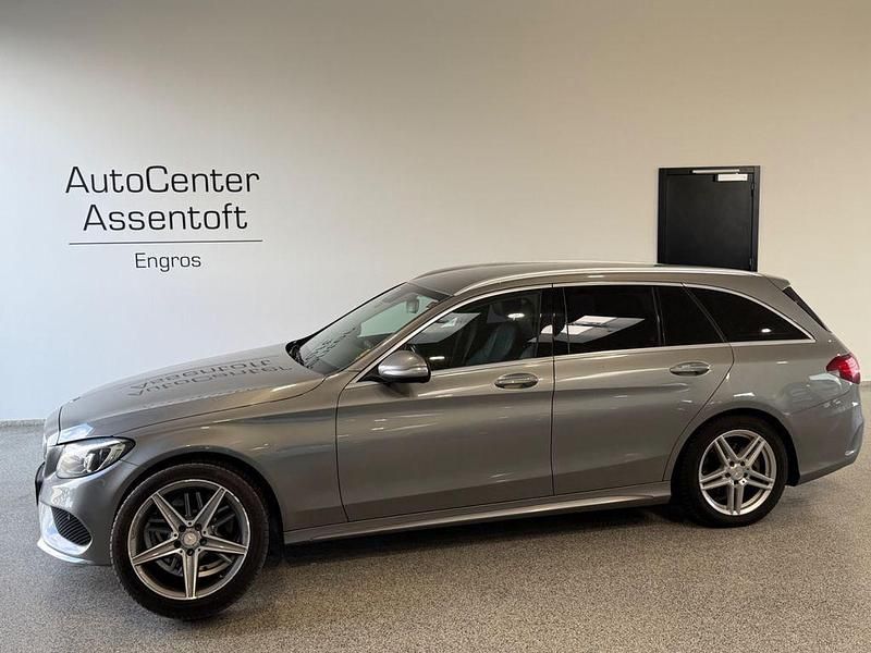 Grau Gebraucht 2015 Mercedes C220 AMG Limousine | 8.700 € (Superpreis) - Bild 1/3