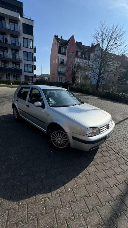 Gebraucht VW Golf IV Highline 105 PS (77 kW) 2003 Grau Limousine