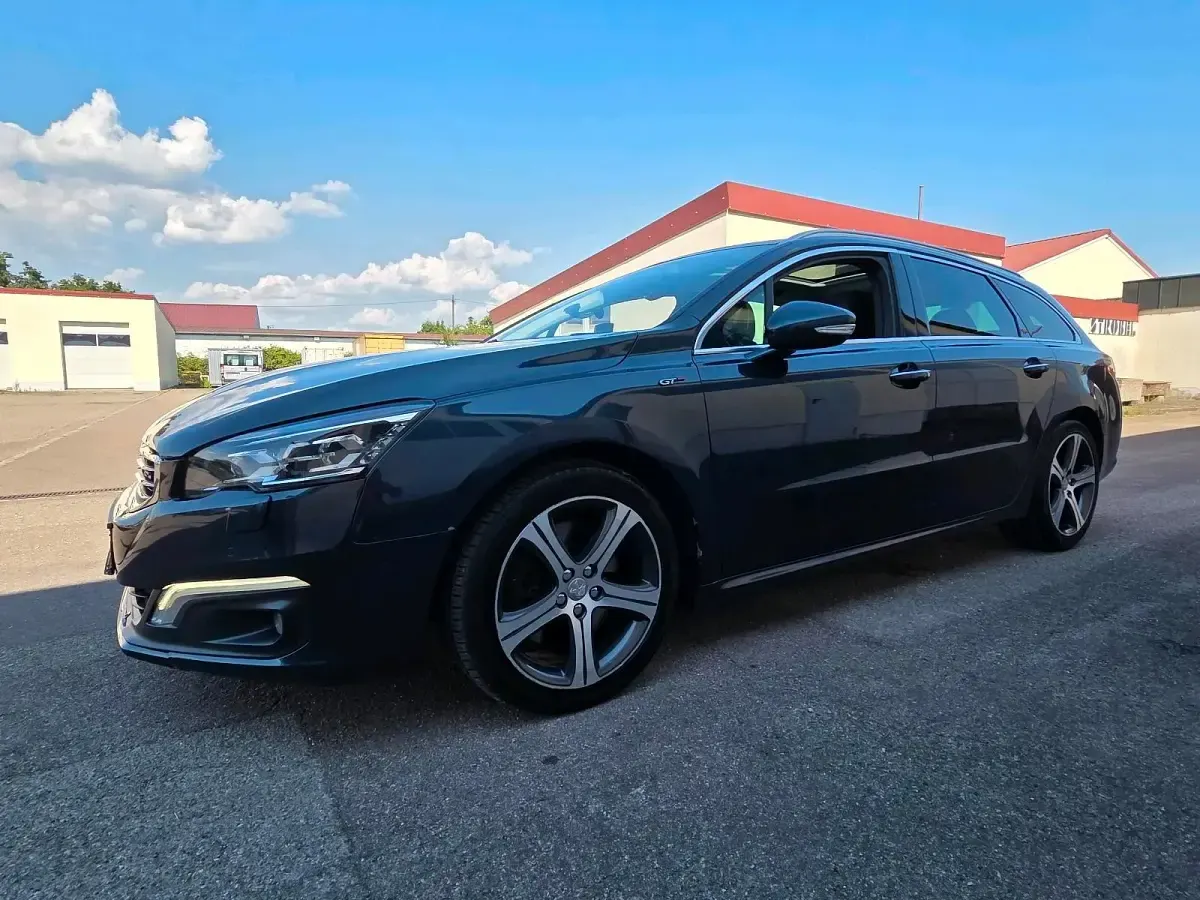 Gebraucht Peugeot 508 GT-line 180 PS (132 kW) 2015 Blau Kombi