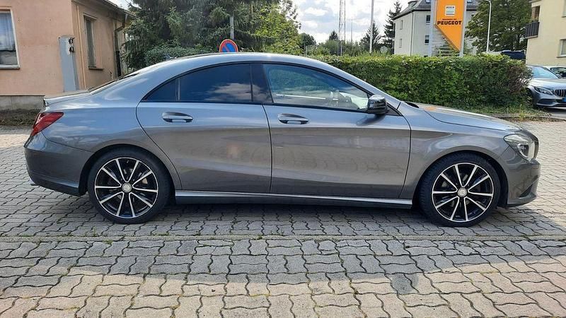 Gebraucht Mercedes CLA180 122 PS (89 kW) 2014 Grau Limousine