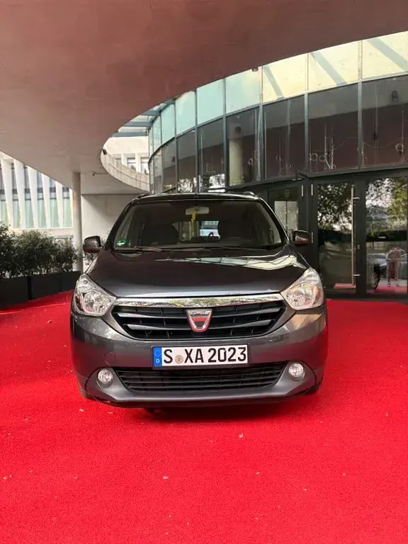 Gebraucht Dacia Lodgy 102 PS (75 kW) 2017 Grau Van / Kleinbus
