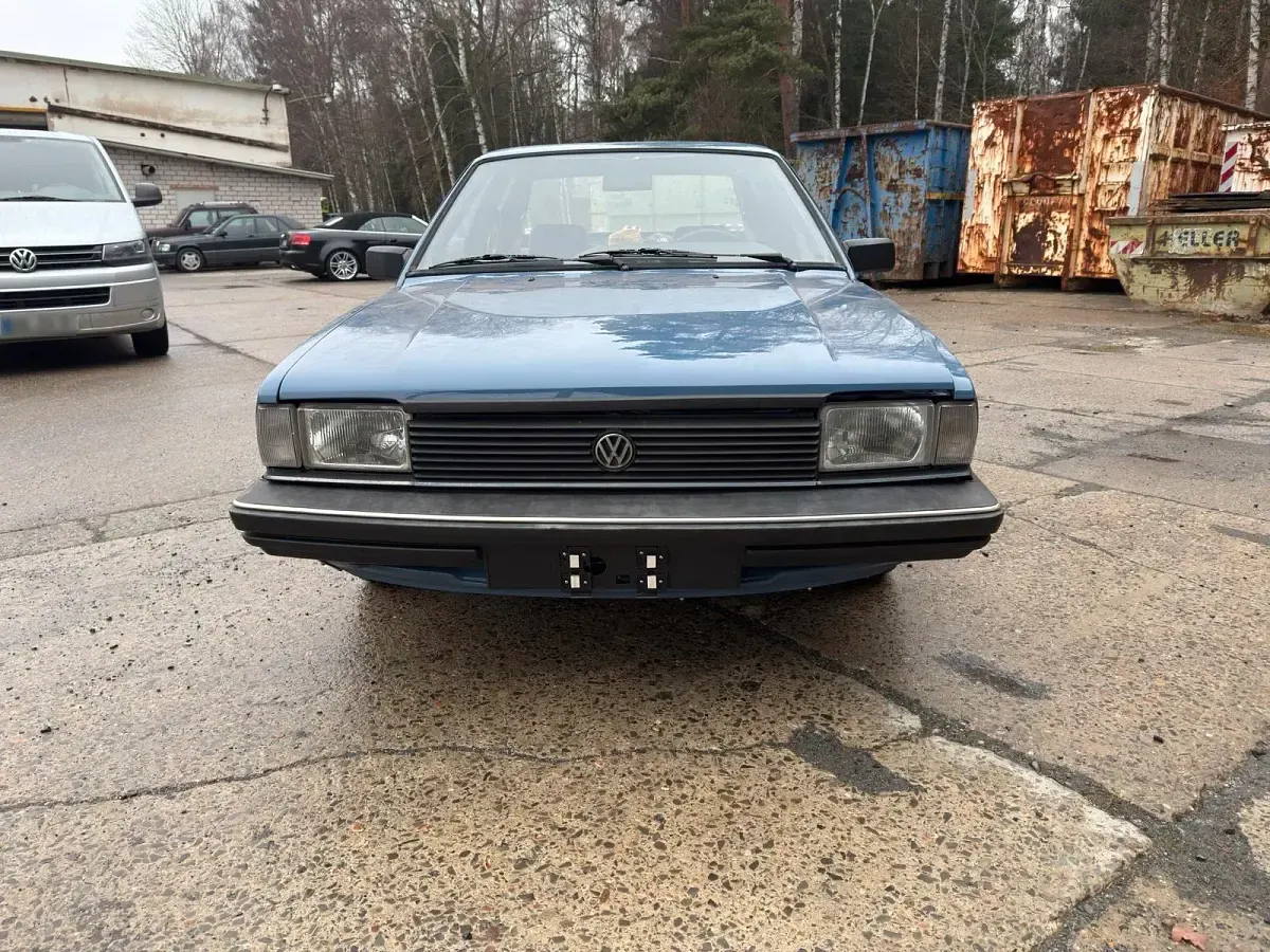 Gebraucht VW Santana 115 PS (84 kW) 1982 Blau Limousine