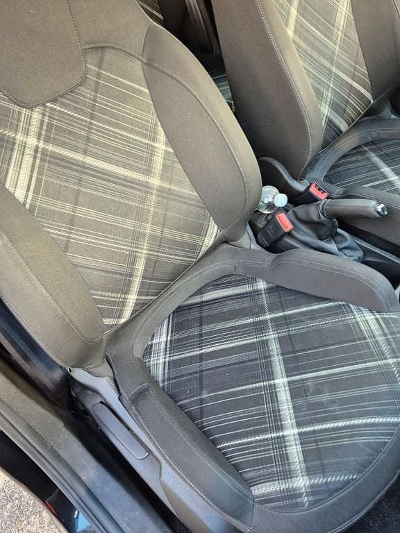 Gebraucht Opel Corsa Color Edition 90 PS (66 kW) 2017 Schwarz Limousine