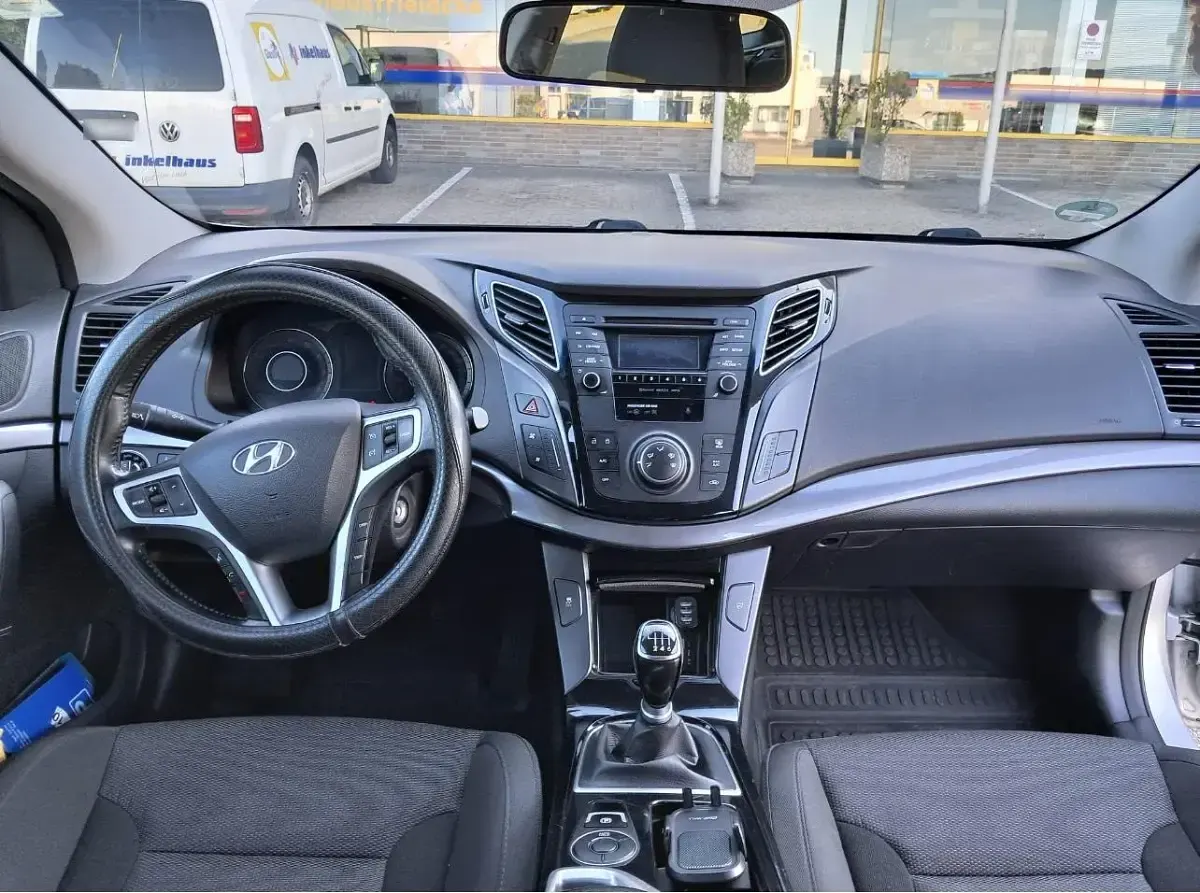 Gebraucht Hyundai i40 135 PS (99 kW) 2014 Silber Kombi