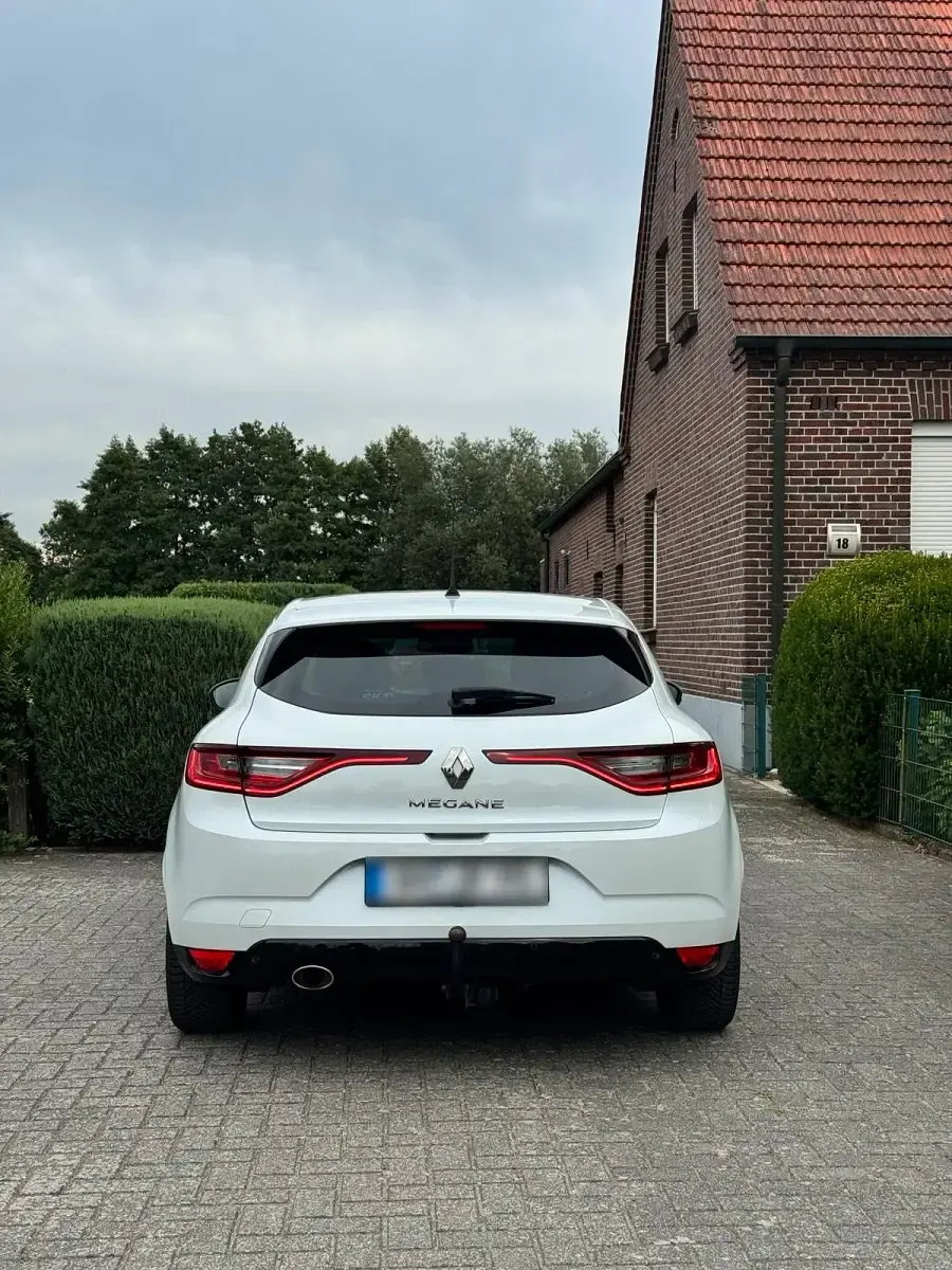 Gebraucht Renault Mégane III Bose Edition 130 PS (95 kW) 2016 Limousine