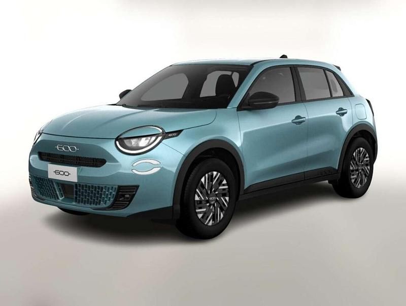 Neu Fiat 600 145 PS (106 kW) 2025 Aqua blau metallic SUV