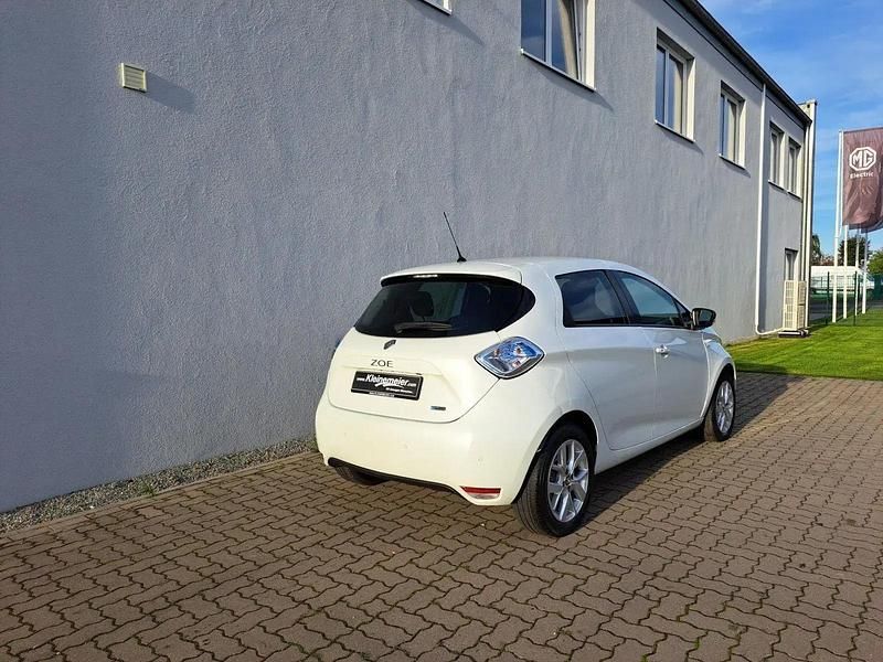 Gebraucht Renault Zoe LIMITED 80 kW (109 PS) 2019 Weiß Kleinwagen
