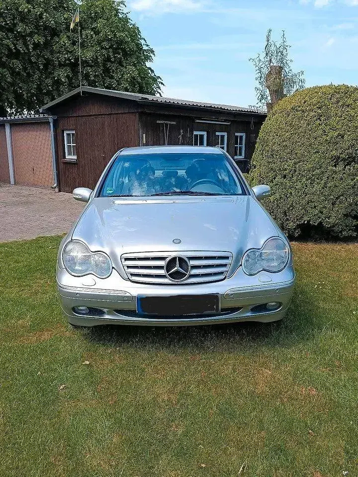 Gebraucht Mercedes C200 163 PS (119 kW) 2000 Silber Limousine