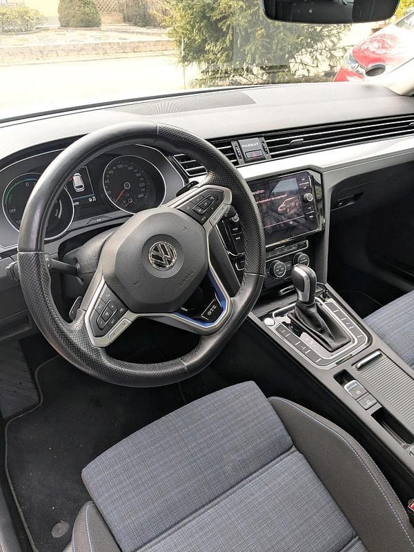 Gebraucht VW Passat GTE 156 PS (114 kW) 2020 Weiß Kombi