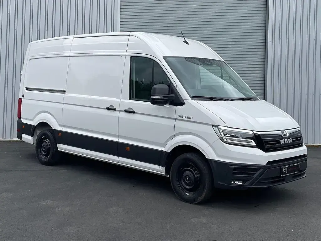 Używany MAN TGE 177 KM (130 kW) 2025 Biały Van
