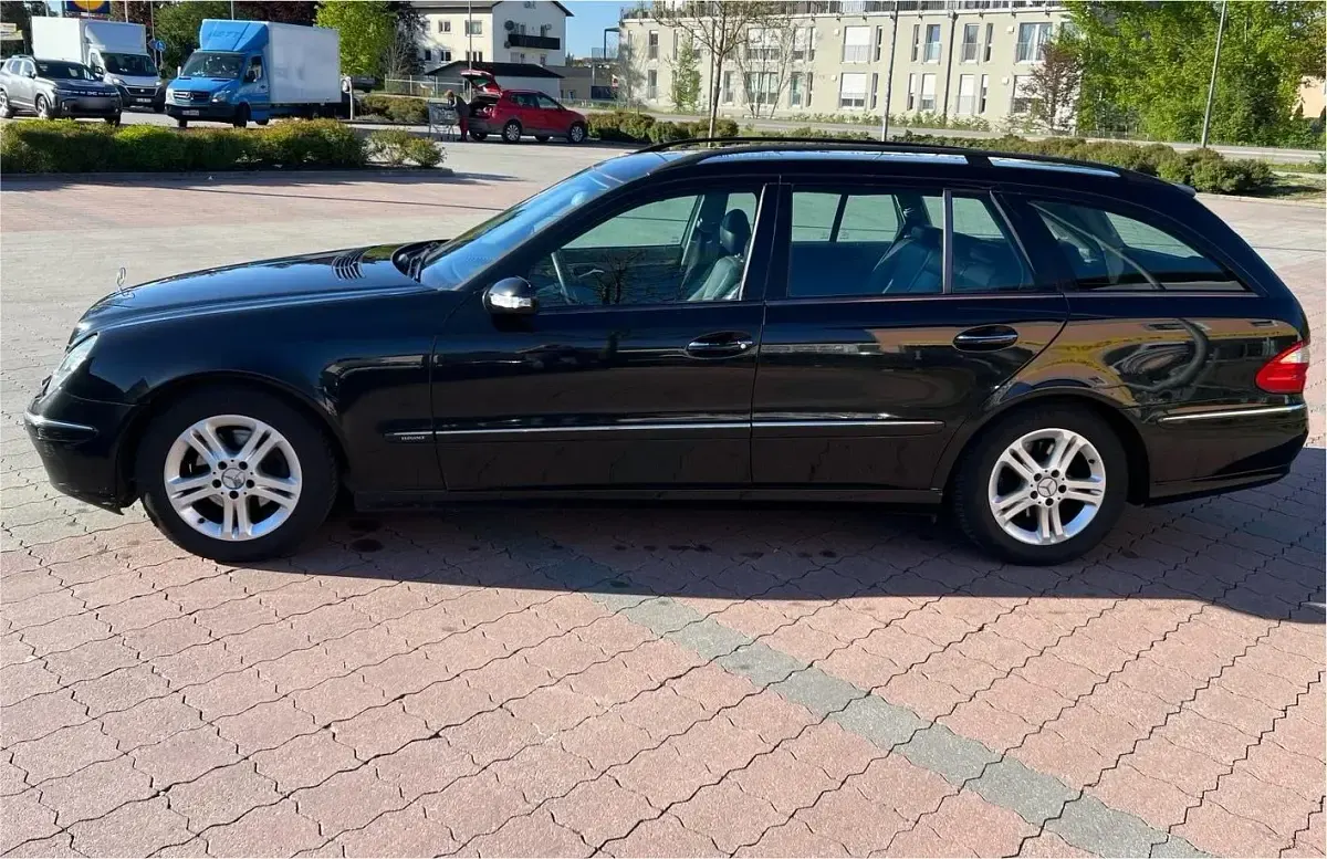 Gebraucht Mercedes E270 177 PS (130 kW) 2004 Kombi