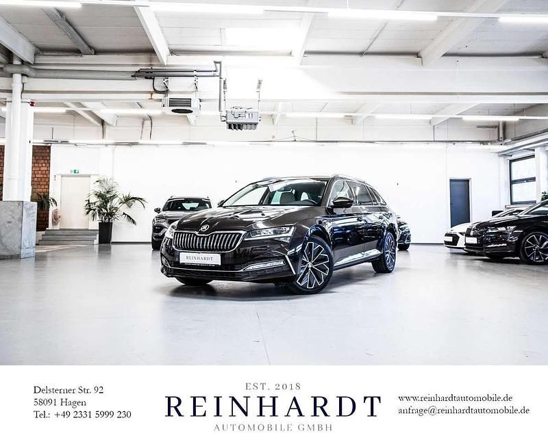 Magneticbraun metallic Gebraucht 2021 Skoda Superb LAURIN & KLEMENT Kombi | 24.960 € (Fairer Preis) - Bild 1/3