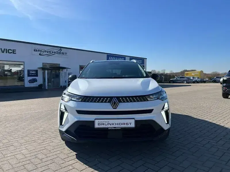 Gebraucht Renault Captur Techno 158 PS (116 kW) 2025 Perlmuttweiß + blackpearls SUV