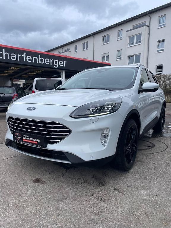 Gebraucht Ford Kuga Titanium X 150 PS (110 kW) 2020 Weiß SUV