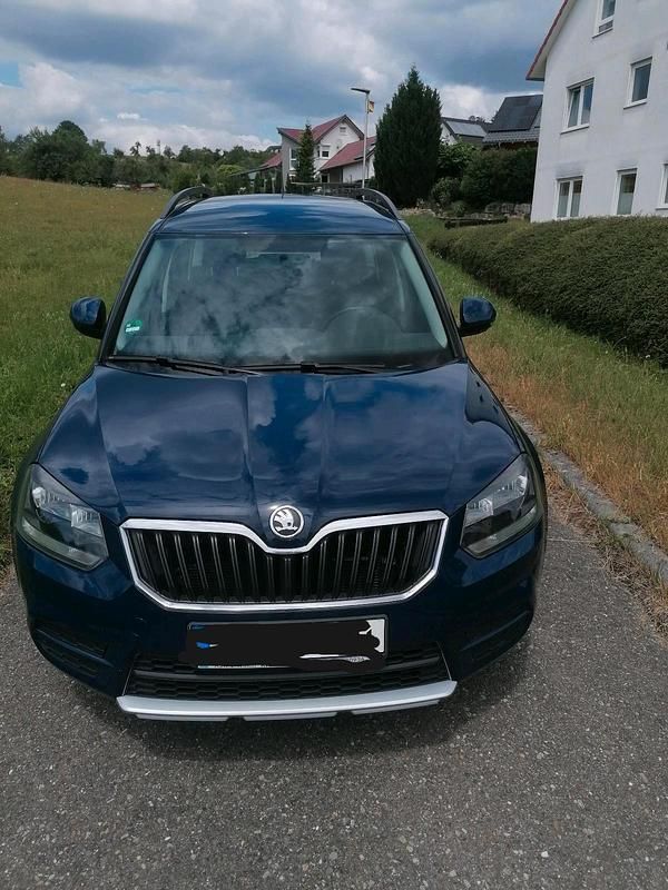 Blau Gebraucht 2014 Skoda Yeti SUV | 10.500 € (Fairer Preis) - Bild 1/4