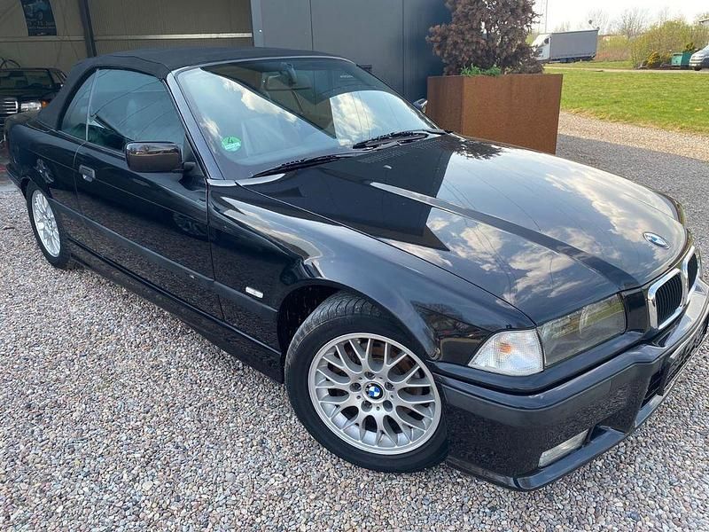 Gebraucht BMW 320 Cabriolet Performance 2000 Schwarz Cabrio