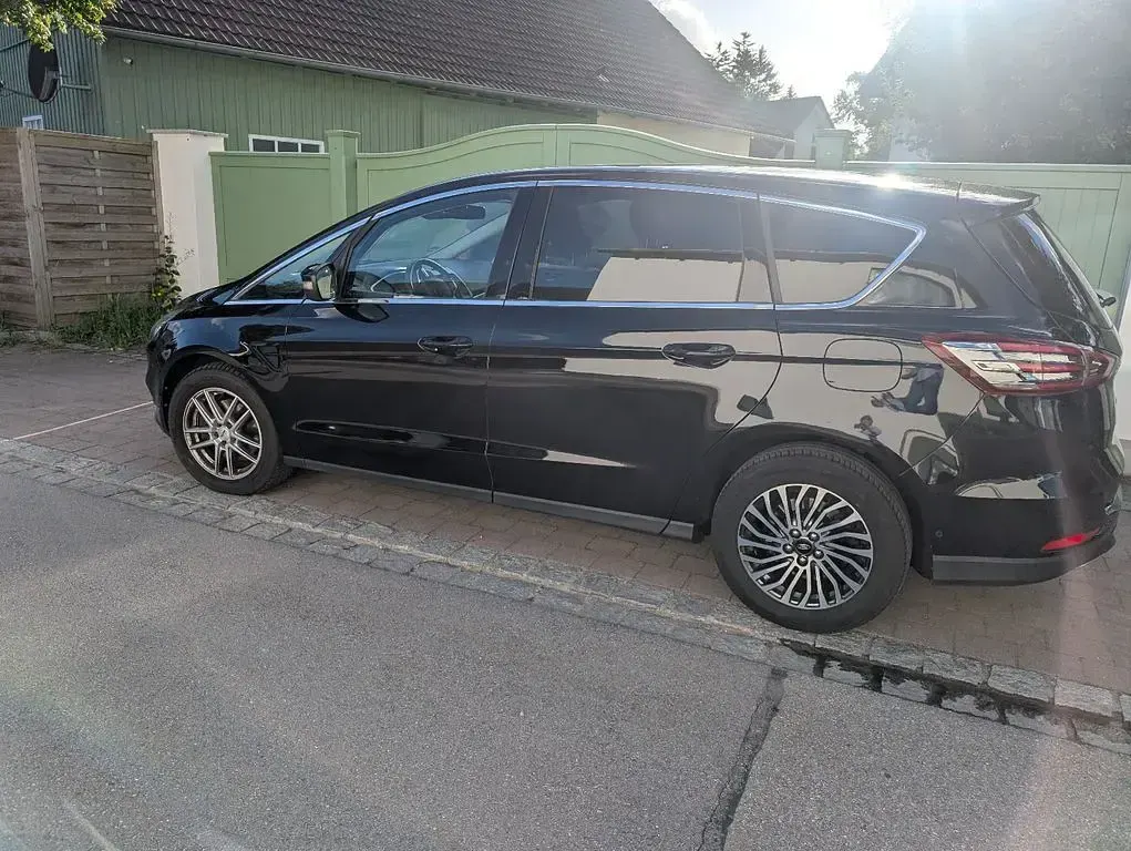 Gebraucht Ford S-MAX S 190 PS (139 kW) 2018 Schwarz Van / Kleinbus