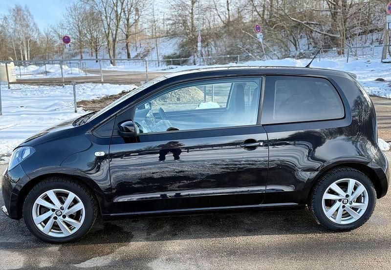 Gebraucht Seat Mii 60 PS (44 kW) 2014 Schwarz Kleinwagen