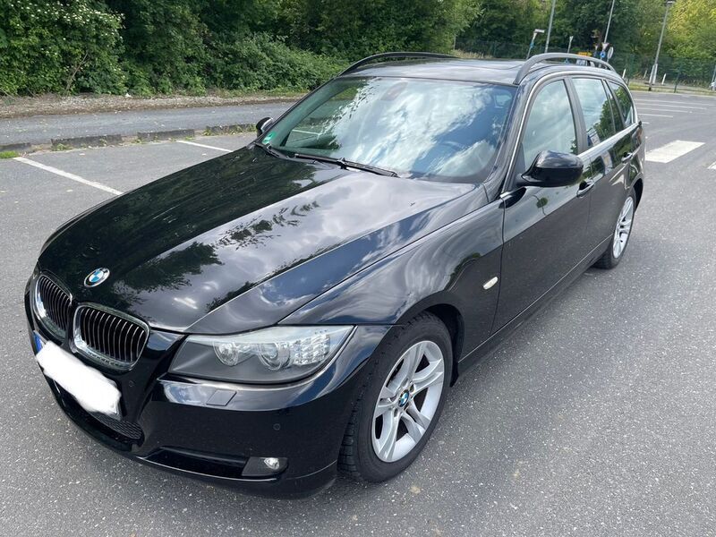 Schwarz Gebraucht 2009 BMW 325 Kombi | 10.999 € (Teuer) - Bild 1/4