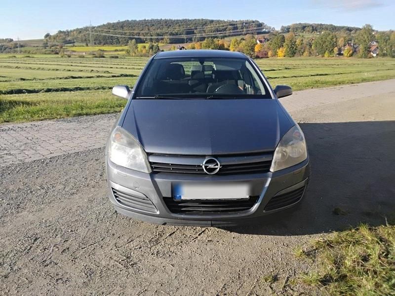 Gebraucht Opel Astra Enjoy 125 PS (91 kW) 2005 Limousine