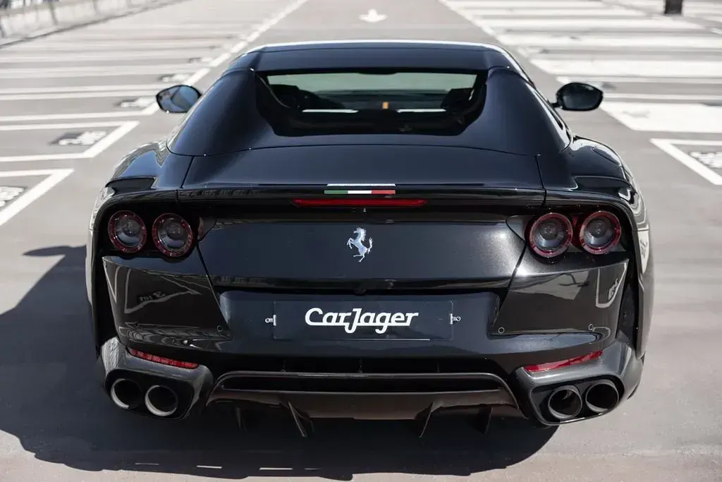 Gebraucht Ferrari 812 799 PS (587 kW) 2023 Schwarz Cabrio