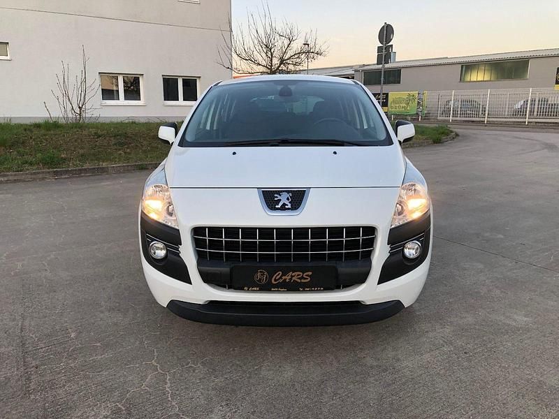 Gebraucht Peugeot 3008 Active 156 PS (114 kW) 2012 Weiß Kombi