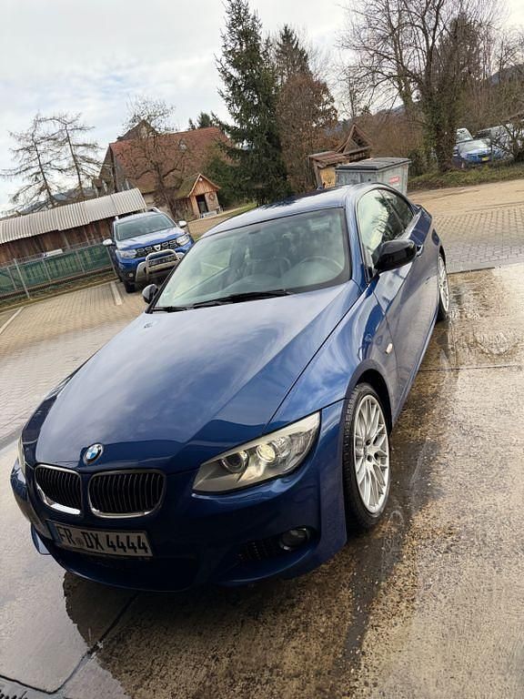 Blau Gebraucht 2011 BMW 325 Performance Coupé | 13.300 € (Etwas zu teuer) - Bild 1/4