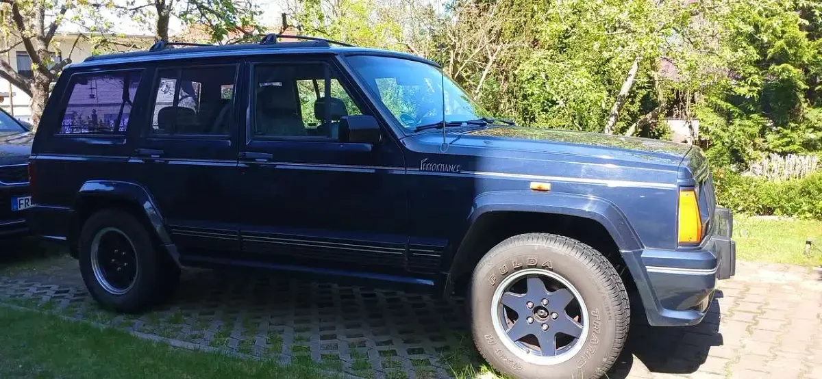Occasion Jeep Cherokee 185 ch (136 kW) 1992 Bleue SUV
