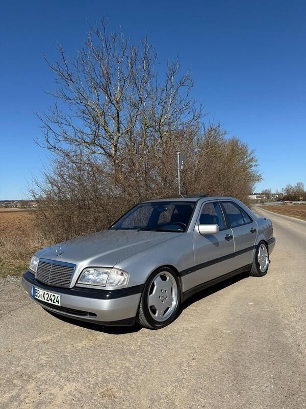 Grau Gebraucht 1997 Mercedes C180 AMG Limousine | 5.500 € (Guter Preis) - Bild 1/4